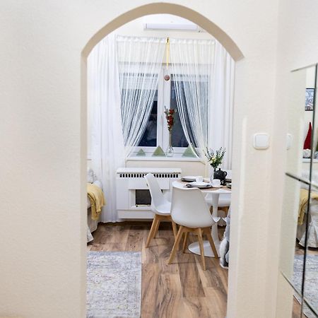 Sunhill Apartment Next To The Buda Castle Boedapest Buitenkant foto